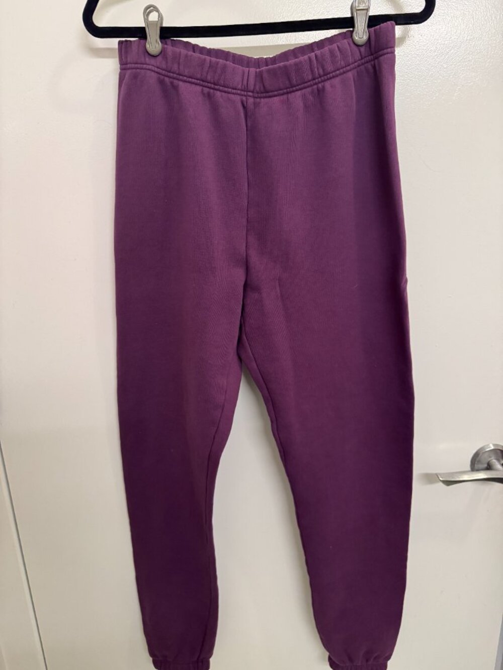 Like New - Aritzia TNA Cozy AF Fleece Sweatpaints in Grape, Size M